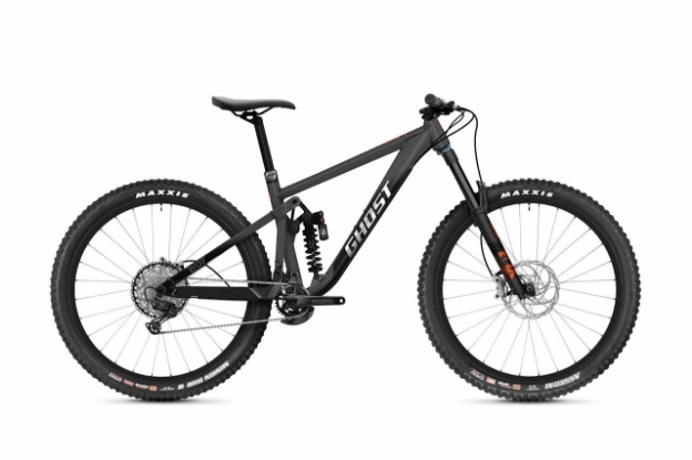 Obrázok z GHOST Riot Enduro Full Party 29 2023 Dark Grey/Black/Orange